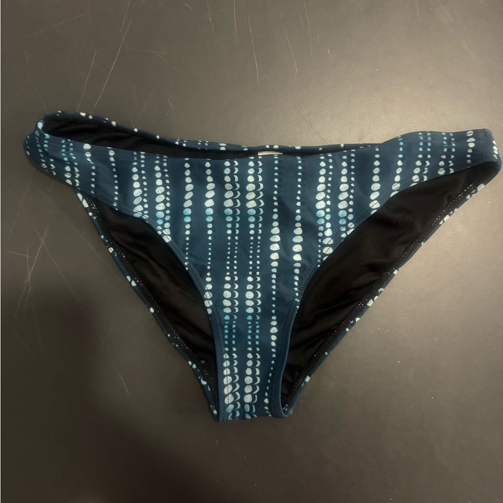 Cupshe Navy and White Patterned Bikini Bottom